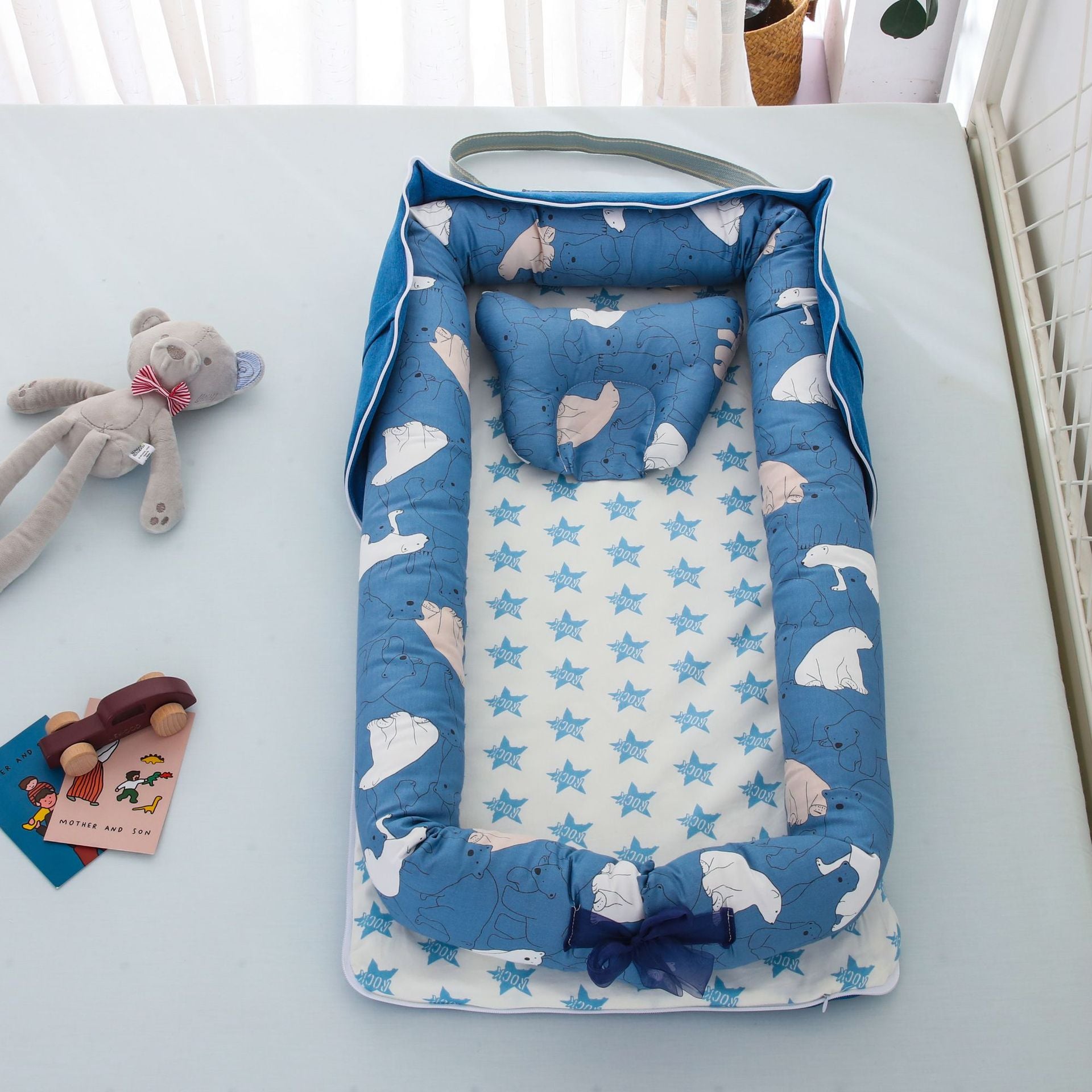 Cute Design's Portable & Foldable Cotton Baby Bed - Happy Coo Cute Design's Portable & Foldable Cotton Baby Bed - Happy Coo