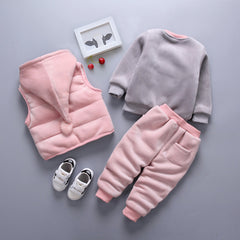 Baby Winter Clothes (Three-piece Set) Baby Winter Clothes (Three-piece Set)